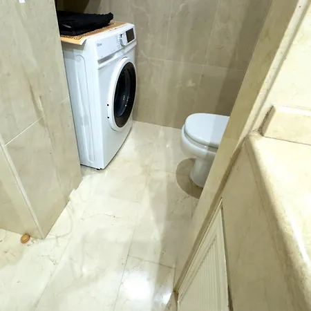 Atico Duplex En Milla De Oro 公寓 马尔韦利亚