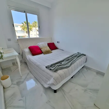 Atico Duplex En Milla De Oro 公寓 *