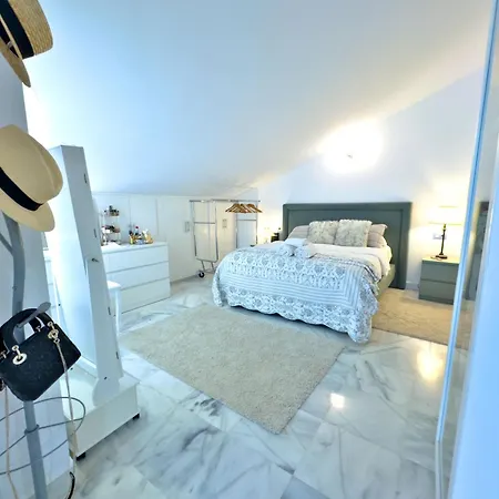 公寓 Atico Duplex En Milla De Oro *