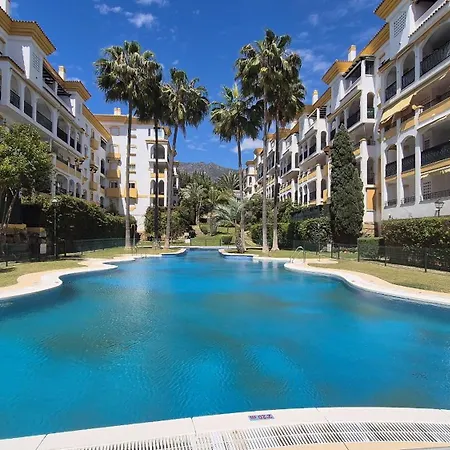 Atico Duplex En Milla De Oro 公寓
